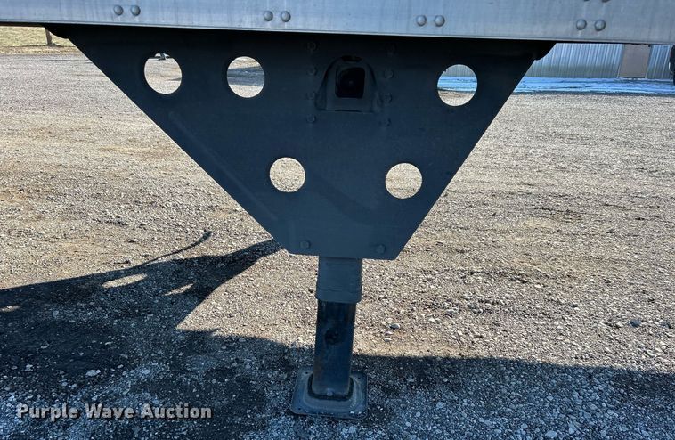 image for item OI9551 2013 Utility Trailer VS2DX dry van trailer