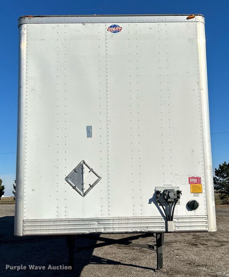 image for item OI9552 2013 Utility Trailer MFG Co. VS2DX dry van trailer