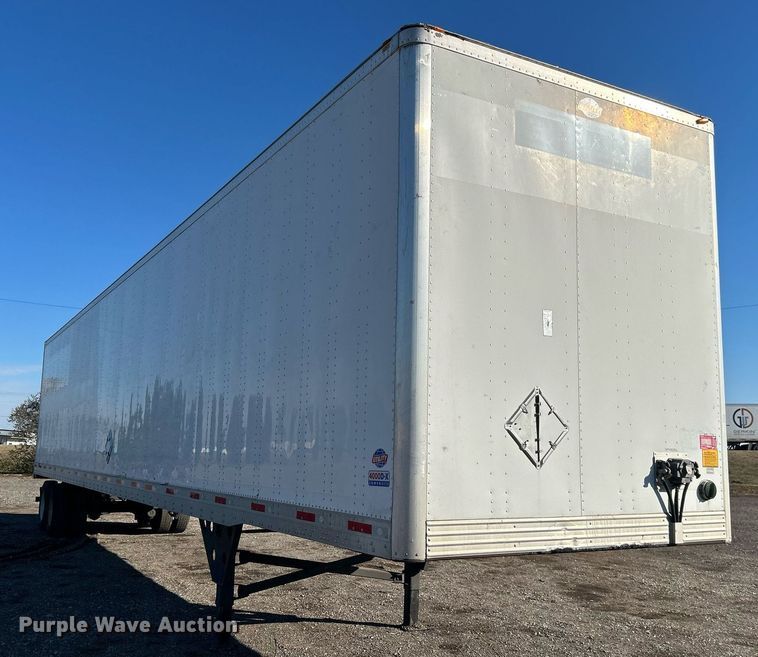 image for item OI9552 2013 Utility Trailer MFG Co. VS2DX dry van trailer
