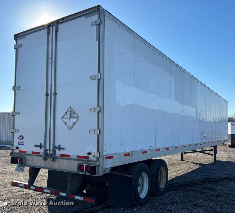 image for item OI9552 2013 Utility Trailer MFG Co. VS2DX dry van trailer
