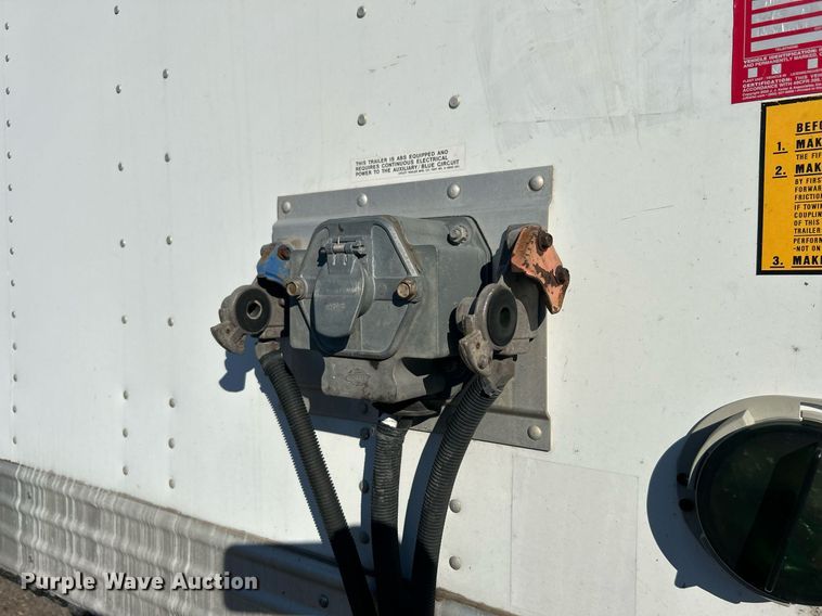 image for item OI9552 2013 Utility Trailer MFG Co. VS2DX dry van trailer