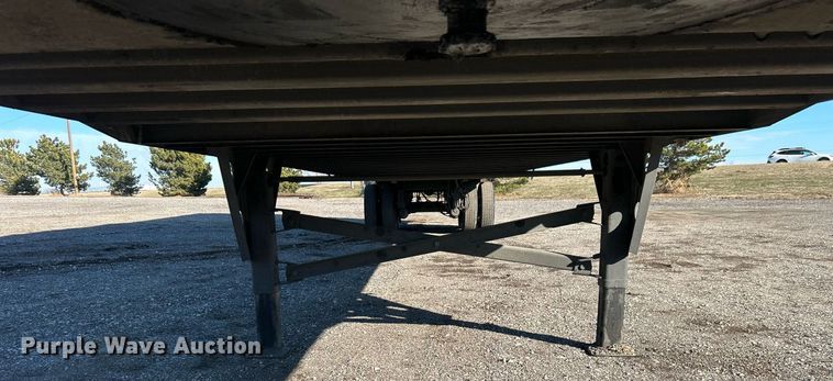 image for item OI9552 2013 Utility Trailer MFG Co. VS2DX dry van trailer