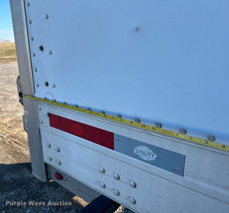 image for item OI9552 2013 Utility Trailer MFG Co. VS2DX dry van trailer