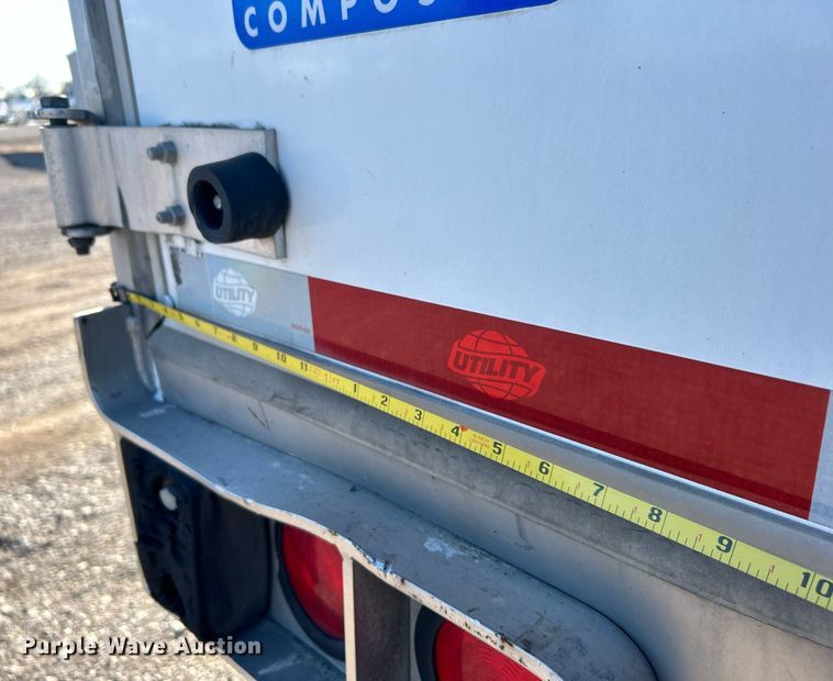 image for item OI9552 2013 Utility Trailer MFG Co. VS2DX dry van trailer