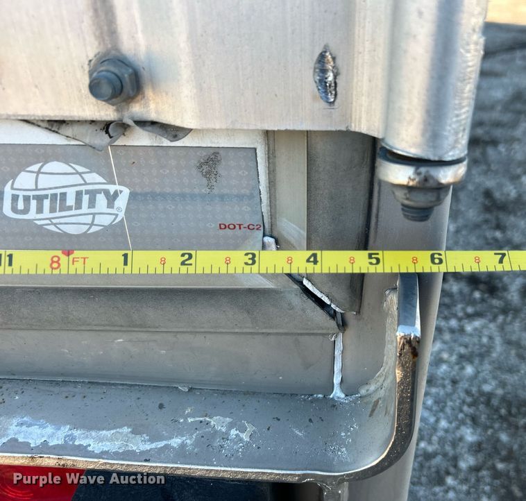 image for item OI9552 2013 Utility Trailer MFG Co. VS2DX dry van trailer