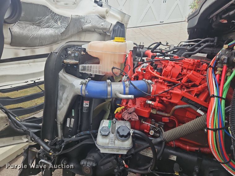 image for item OJ9723 2022 Freightliner  Cascadia 116 semi truck