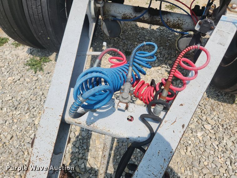 image for item OK9568 1996 Silver Eagle  CST20W trailer dolly