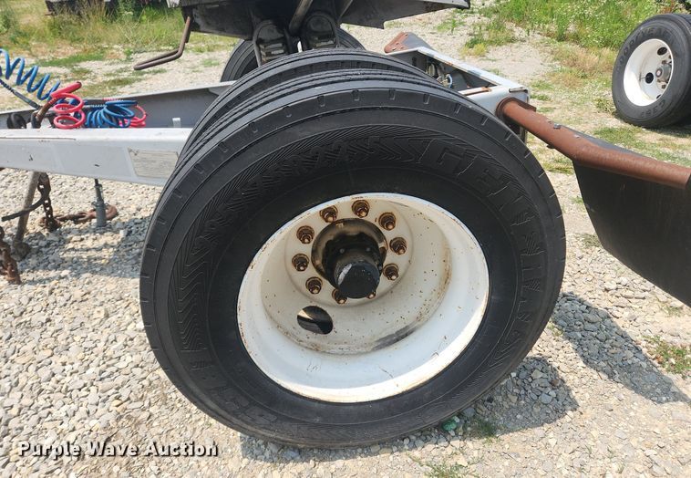 image for item OK9568 1996 Silver Eagle  CST20W trailer dolly