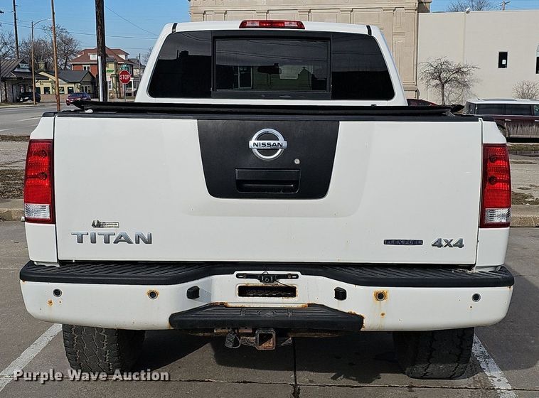 image for item DK0520 2012 Nissan  Titan Crew Cab pickup truck