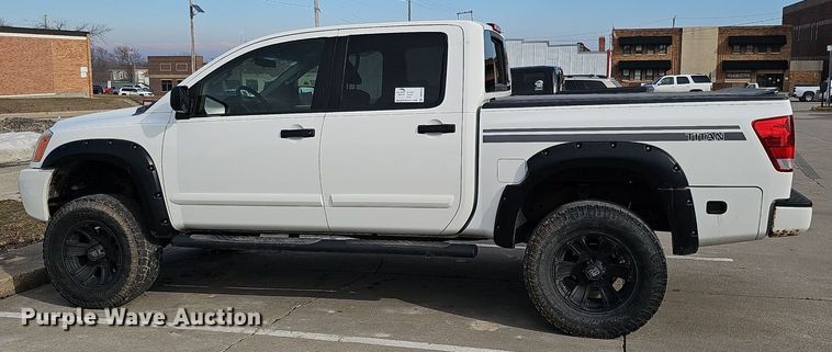 image for item DK0520 2012 Nissan  Titan Crew Cab pickup truck