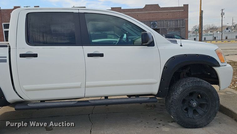 image for item DK0520 2012 Nissan  Titan Crew Cab pickup truck