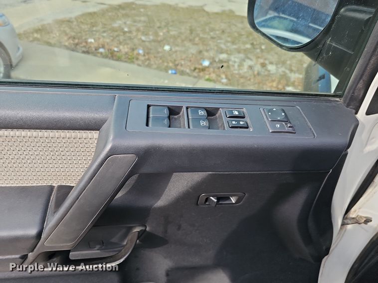 image for item DK0520 2012 Nissan  Titan Crew Cab pickup truck