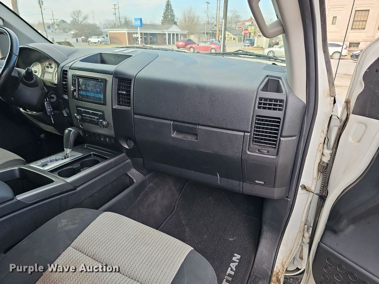 image for item DK0520 2012 Nissan  Titan Crew Cab pickup truck