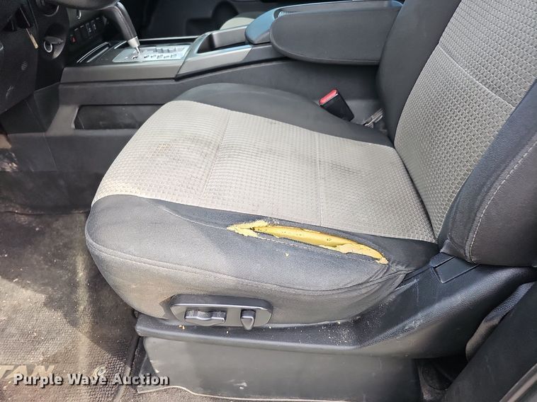 image for item DK0520 2012 Nissan  Titan Crew Cab pickup truck