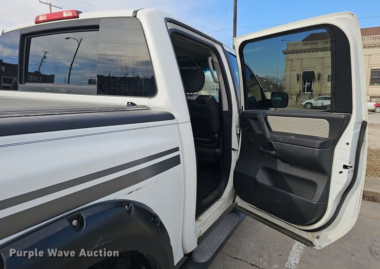 image for item DK0520 2012 Nissan  Titan Crew Cab pickup truck