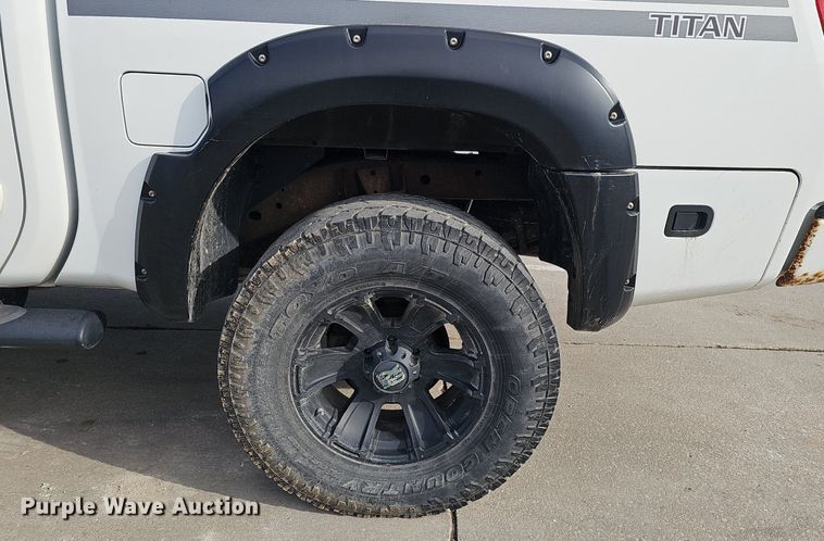 image for item DK0520 2012 Nissan  Titan Crew Cab pickup truck