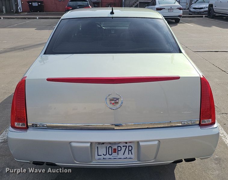 image for item DK0521 2006 Cadillac DTS 