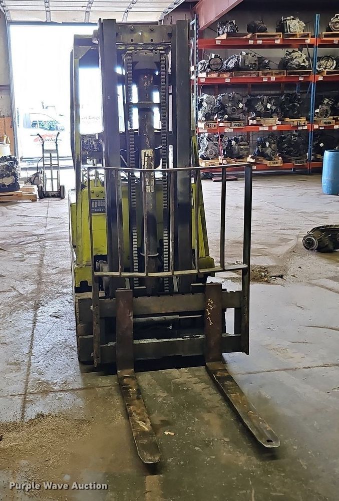 image for item DK0527 Clark C500 55 forklift