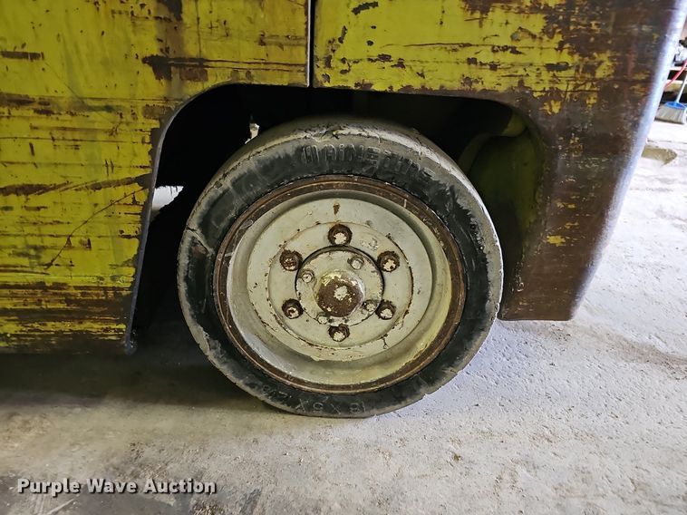 image for item DK0527 Clark C500 55 forklift