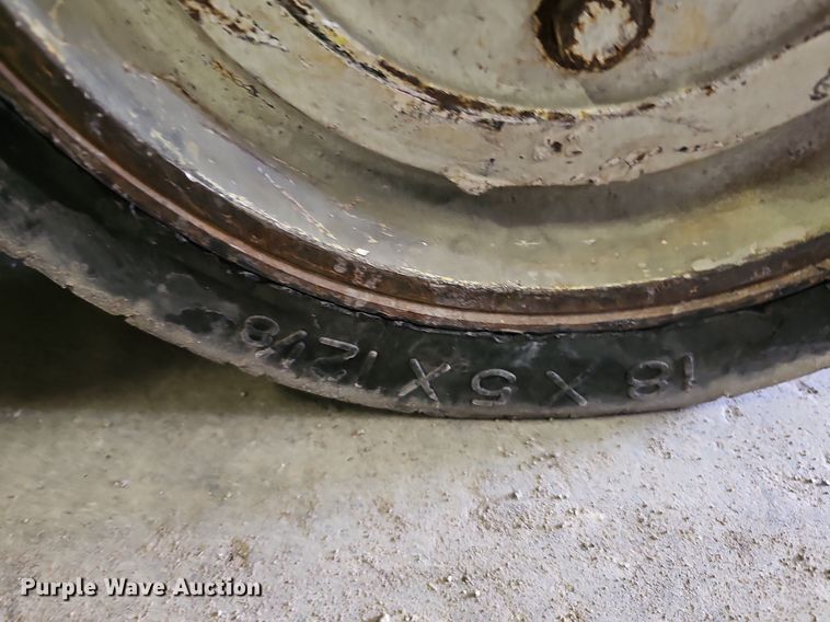 image for item DK0527 Clark C500 55 forklift