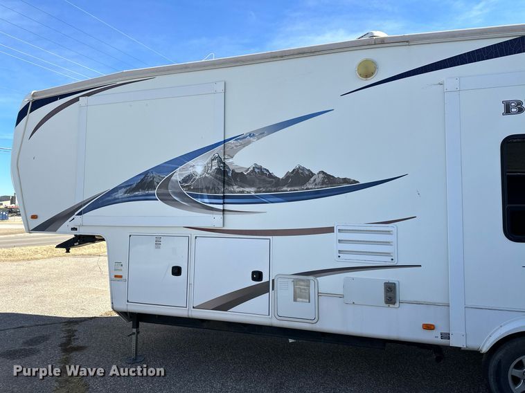 image for item DM2671 2011 Bighorn 3055 RL camper