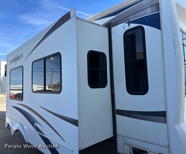 image for item DM2671 2011 Bighorn 3055 RL camper