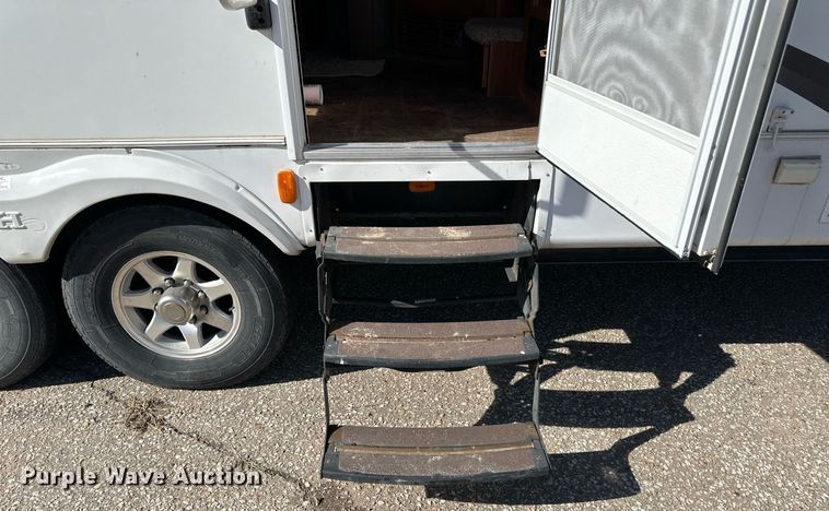 image for item DM2671 2011 Bighorn 3055 RL camper