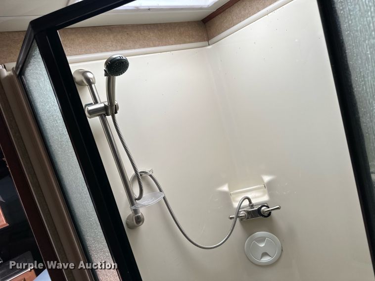 image for item DM2671 2011 Bighorn 3055 RL camper