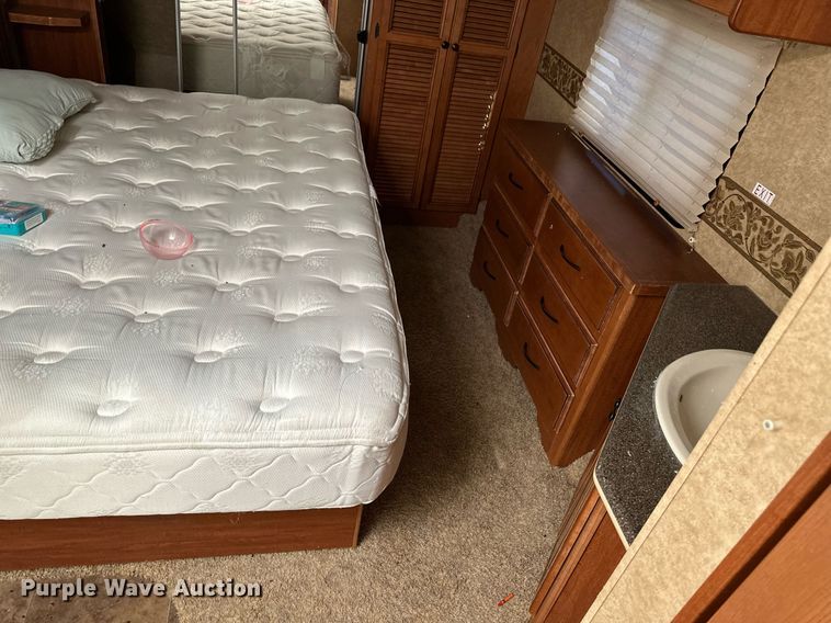 image for item DM2671 2011 Bighorn 3055 RL camper