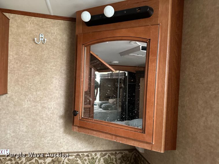 image for item DM2671 2011 Bighorn 3055 RL camper