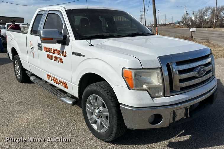 image for item DM2673 2010 Ford F150 SuperCab pickup truck