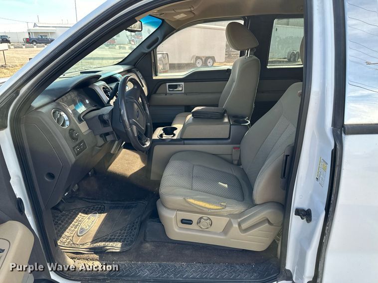 image for item DM2673 2010 Ford F150 SuperCab pickup truck