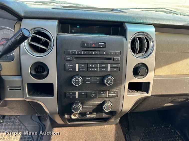 image for item DM2673 2010 Ford F150 SuperCab pickup truck