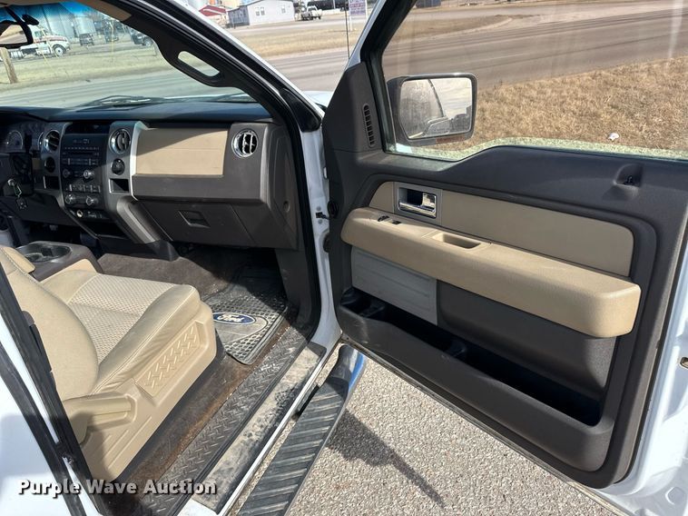 image for item DM2673 2010 Ford F150 SuperCab pickup truck