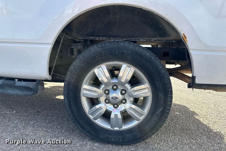 image for item DM2673 2010 Ford F150 SuperCab pickup truck