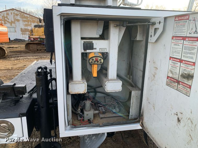 image for item DM7734 2018 Ford  F450 Super Duty XL Crew Cab utility / service truck