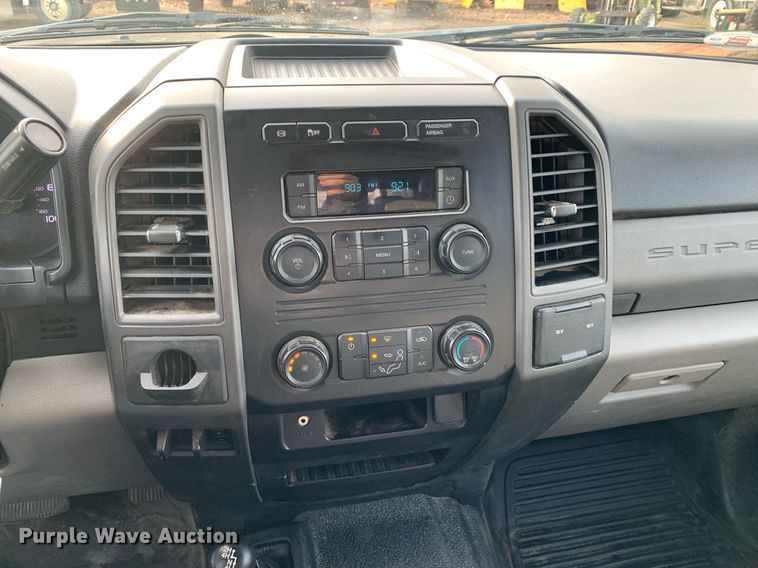 image for item DM7734 2018 Ford  F450 Super Duty XL Crew Cab utility / service truck