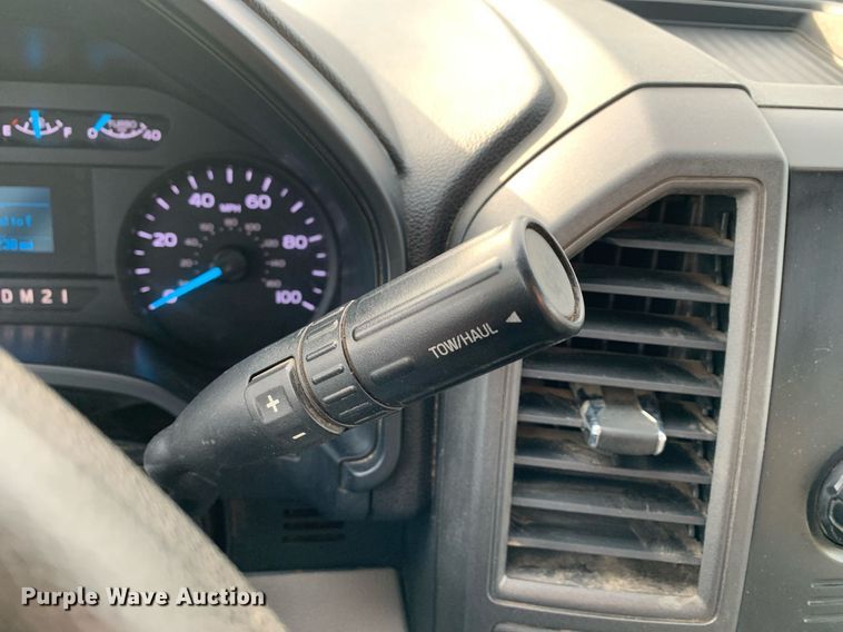 image for item DM7734 2018 Ford  F450 Super Duty XL Crew Cab utility / service truck