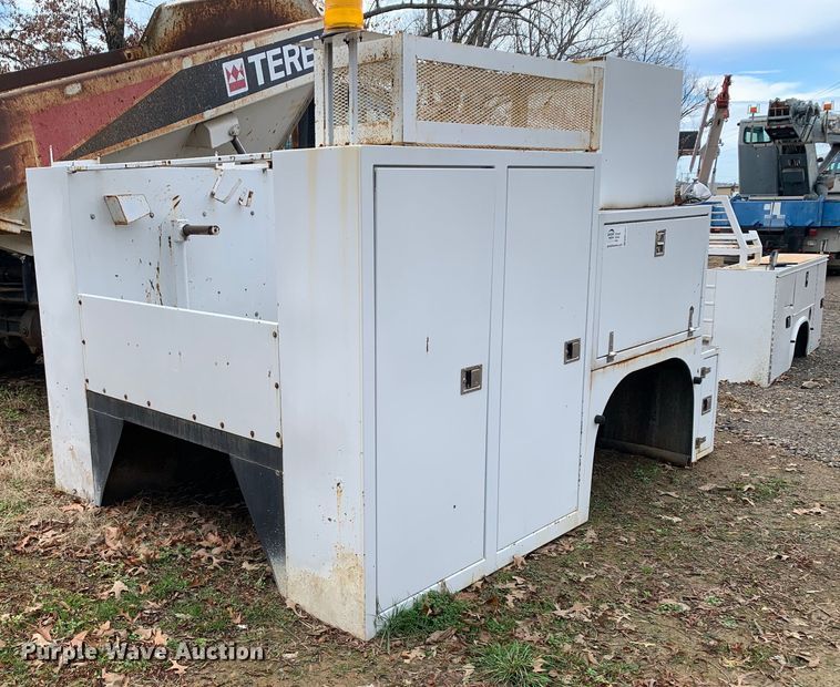 image for item DM7741 Utility bed