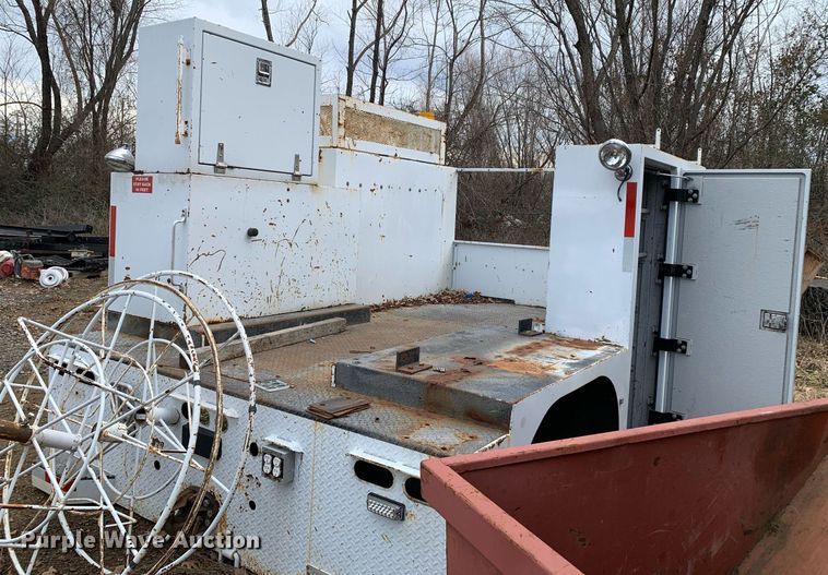 image for item DM7741 Utility bed