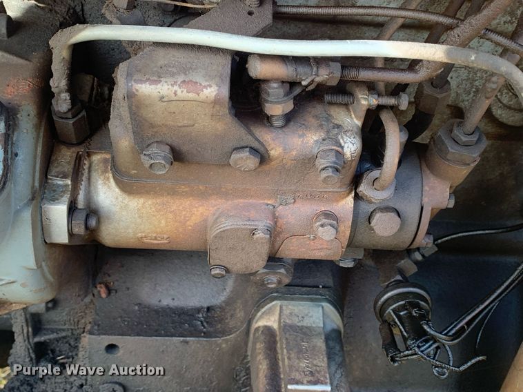 image for item DM7744 1985 Massey Ferguson  245 tractor