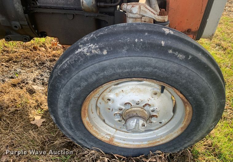 image for item DM7744 1985 Massey Ferguson  245 tractor