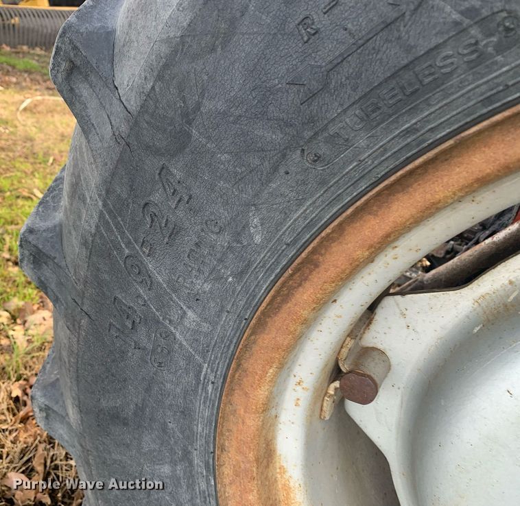 image for item DM7744 1985 Massey Ferguson  245 tractor