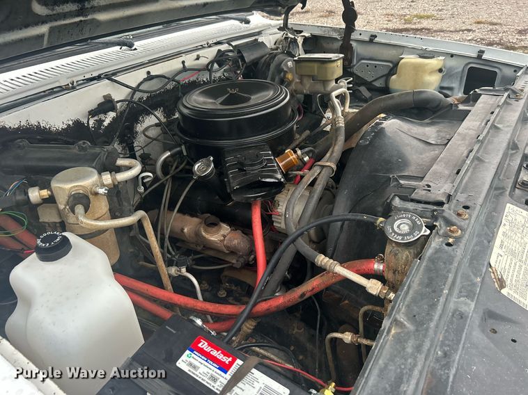 image for item DN0650 1986 GMC Sierra 1500 pickup truck