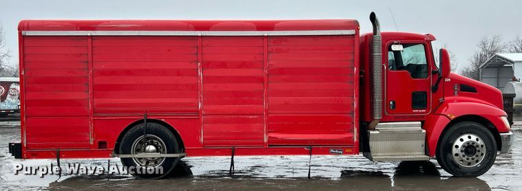 image for item DN0664 2013 Kenworth T370 delivery truck