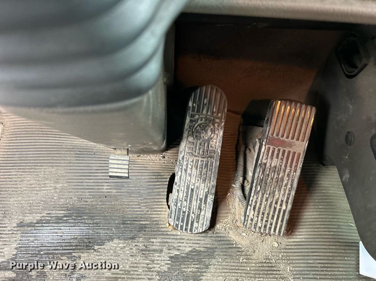 image for item DN0664 2013 Kenworth T370 delivery truck