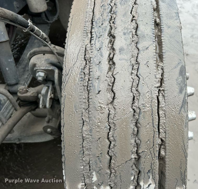 image for item DN0664 2013 Kenworth T370 delivery truck