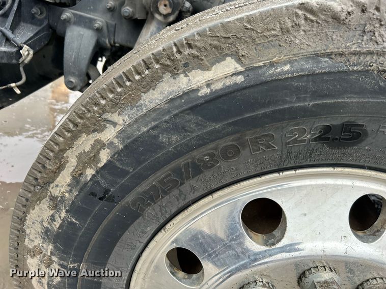 image for item DN0664 2013 Kenworth T370 delivery truck