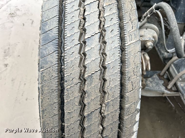 image for item DN0664 2013 Kenworth T370 delivery truck