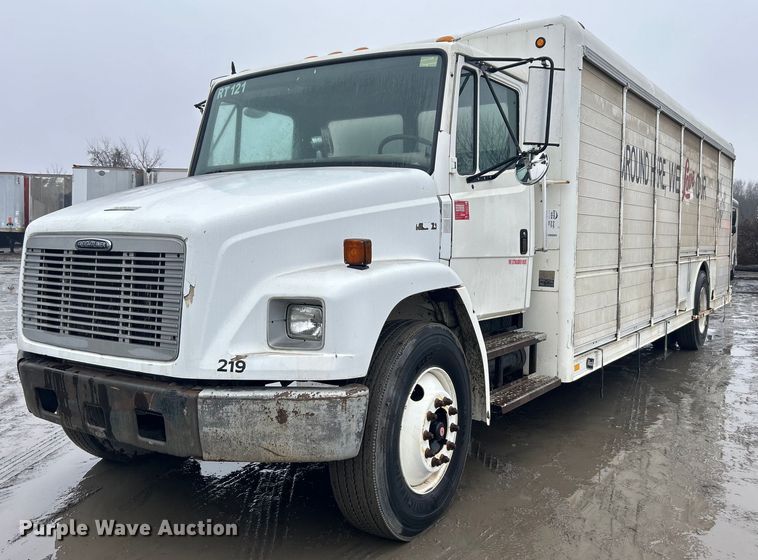 image for item DN0665 2003 Freightliner  Business Class M2 delivery truck